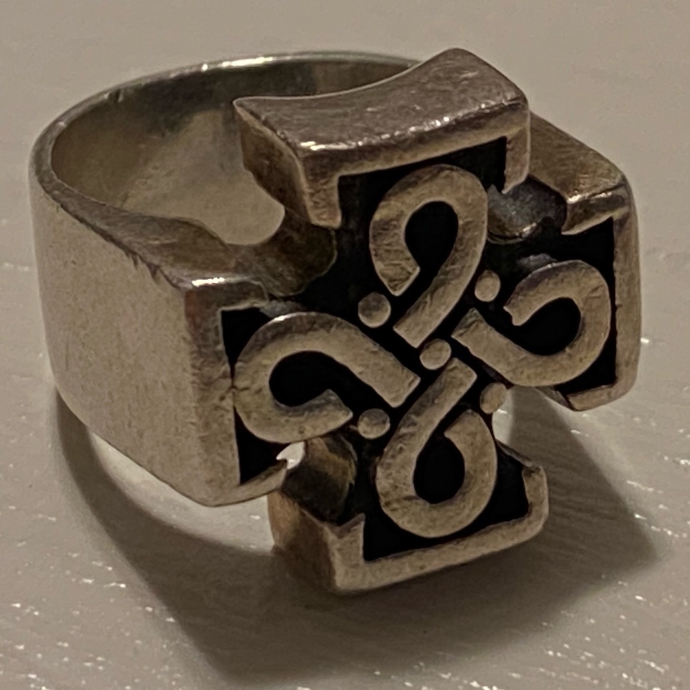 Boma 925 Silver Knot and Cross Ring SZ 8